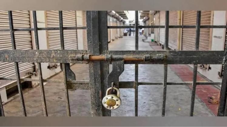 delhi schools to remain closed over pollution