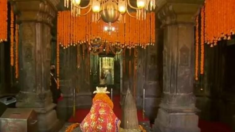 केदारनाथ मंदिर में पीएम की पूजा-अर्चना, विकास परियोजनाओं का लेंगे जायजा