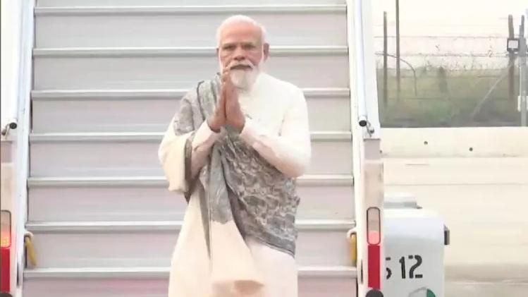 pm modi returned to india 