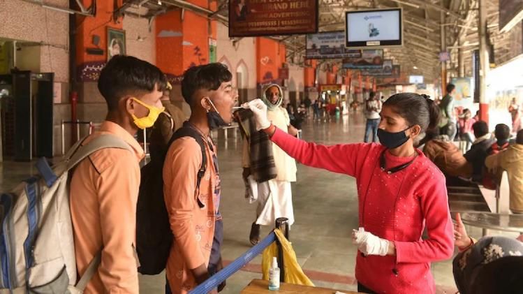 active cases of corona in the country