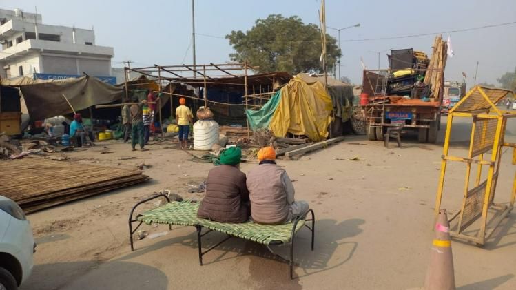 सिंघु बॉर्डर पर सफाई जारी. 