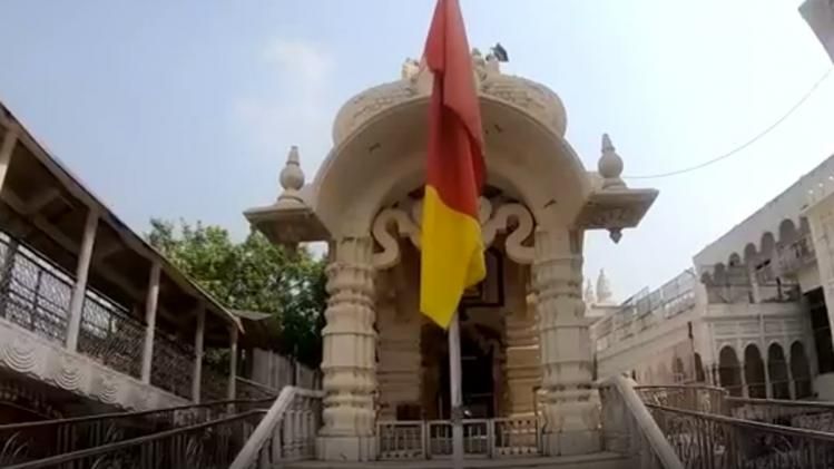 मां कात्यायनी का दरबार.