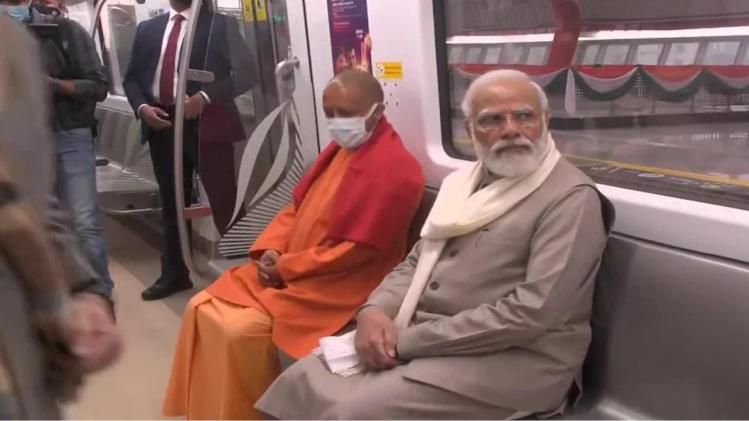 Modi travelled in kanpur metro