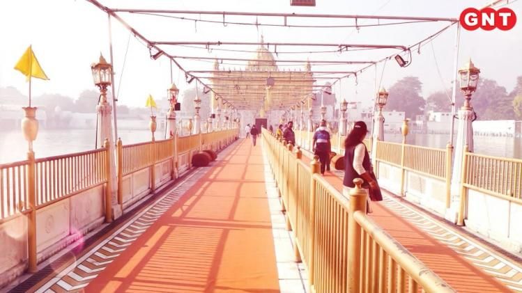 स्वर्ण मंदिर सा दिखता है शक्ति पीठ, मन की मुराद पूरी करने वाला है ये धाम, देखें प्रार्थना हो स्वीकार