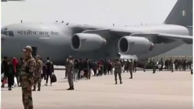 जंग की लपटों से सकुशल वापस लौटे हजारों बच्चे, छात्रों की जुबानी सुनें युद्ध से बचने की कहानी