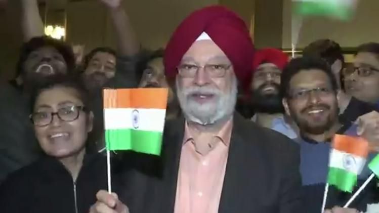 यूक्रेन से वापस लौट रहे भारतीय छात्र