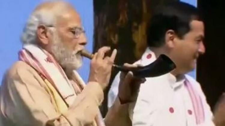 पीएम मोदी का अनोखा अंदाज