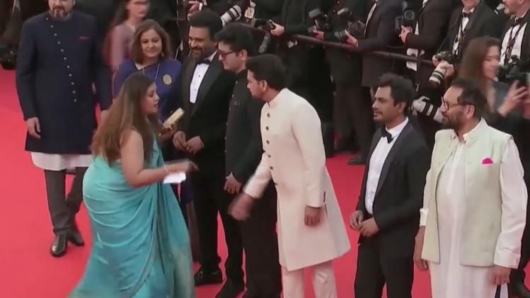 सूचना और प्रसारण मंत्री अनुराग ठाकुर के साथ भारतीय सितारे