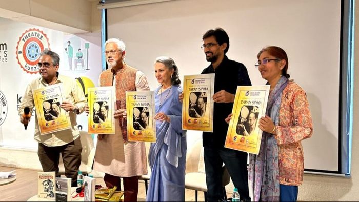 नवी दिल्ली फिल्म फाउंडेशनने एक पोस्टर देखील जारी केले, ज्याचे अनावरण शर्मिला टागोर यांनी केले.