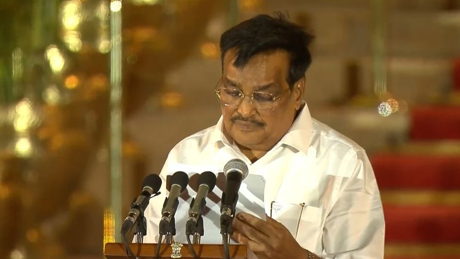 મંત્રી બન્યા ગુજરાત ભાજપના અધ્યક્ષ.. જાણો કોણ છે પીએમ મોદીના નજીકના સીઆર પાટીલ મંત્રી બન્યા ગુજરાત ભાજપના અધ્યક્ષ.. જાણો કોણ છે પીએમ મોદીના નજીકના સીઆર પાટીલ