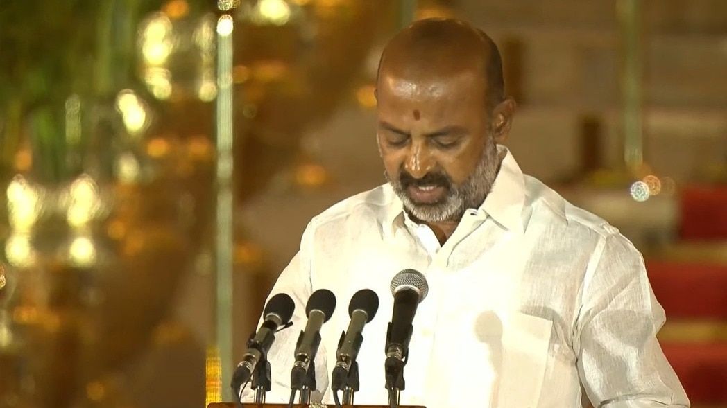 ફાયરબ્રાન્ડ નેતા, કાઉન્સિલર બન્યા MP... જાણો કોણ છે બુંદી સંજય જે મંત્રી બન્યા ફાયરબ્રાન્ડ નેતા, કાઉન્સિલર બન્યા MP... જાણો કોણ છે બુંદી સંજય જે મંત્રી બન્યા