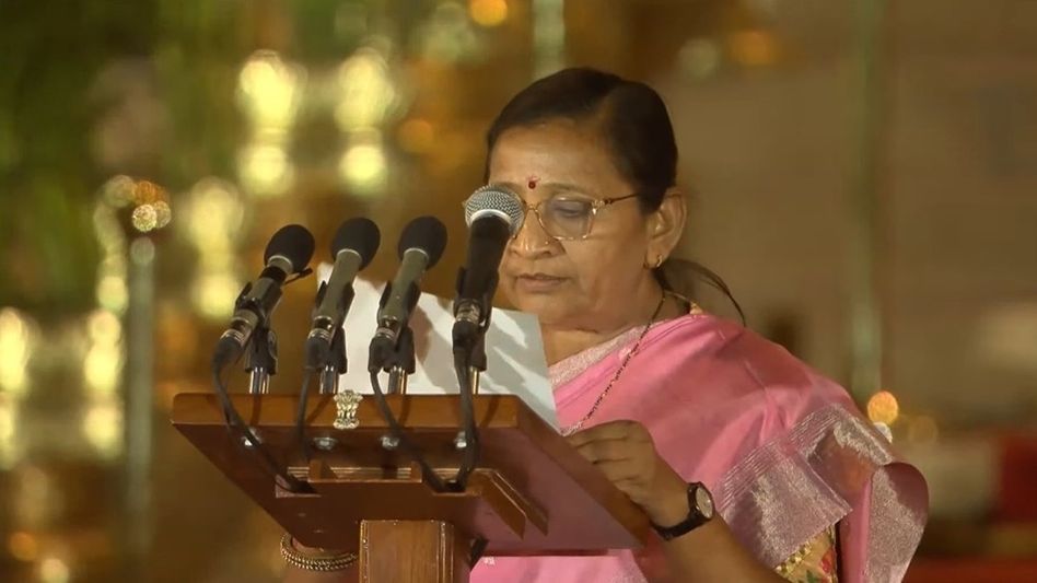 भावनगरच्या खासदार निमुबेन बभनिया झाल्या मंत्री, जाणून घ्या कोण आहेत हे भावनगरचे खासदार भावनगरच्या खासदार निमुबेन बभनिया झाल्या मंत्री, जाणून घ्या कोण आहेत हे भावनगरचे खासदार