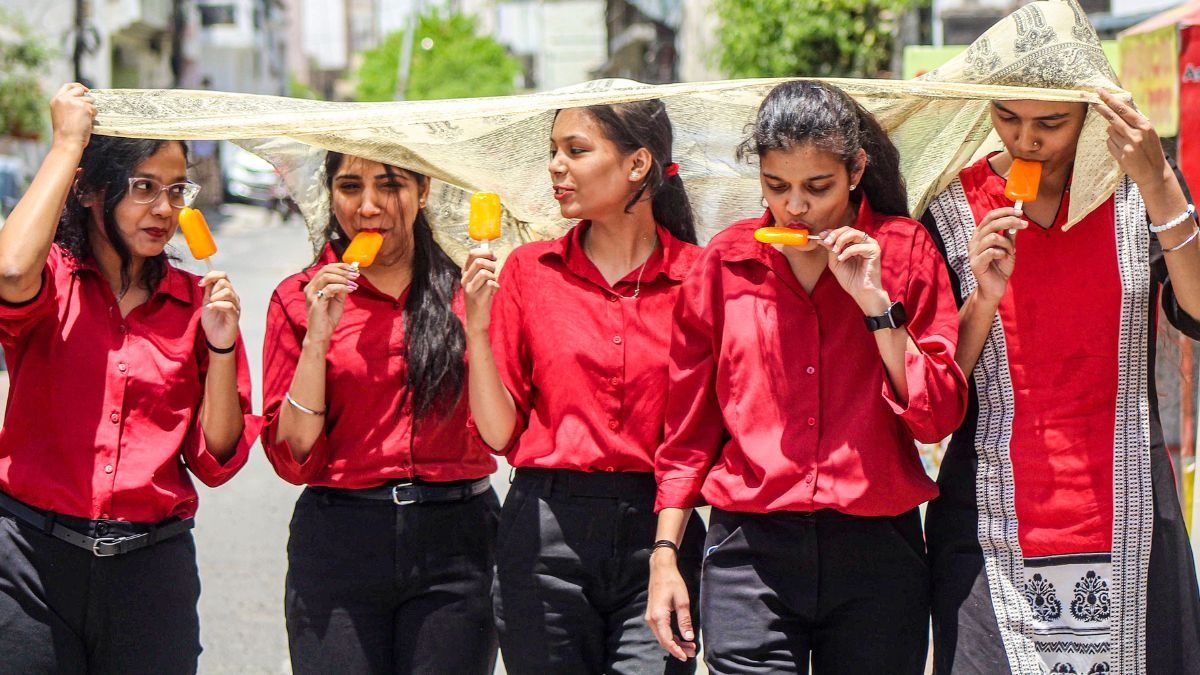 ઉત્તર ભારતમાં ફરી આવી છે આકરી ગરમી, તાપમાનમાં 2 થી 3 ડિગ્રીનો વધારો થશે, જાણો ક્યારે મળશે રાહત ઉત્તર ભારતમાં ફરી આવી છે આકરી ગરમી, તાપમાનમાં 2 થી 3 ડિગ્રીનો વધારો થશે, જાણો ક્યારે મળશે રાહત