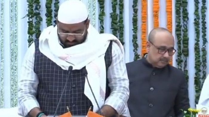 ઝારખંડ: હફિઝુલ હસને મંત્રી તરીકે શપથ લીધા