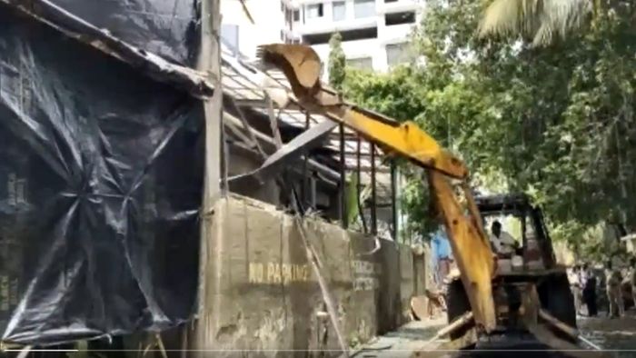 જુહુ વરલીમાં મુંબઈ બાર હિટ એન્ડ રન કેસ