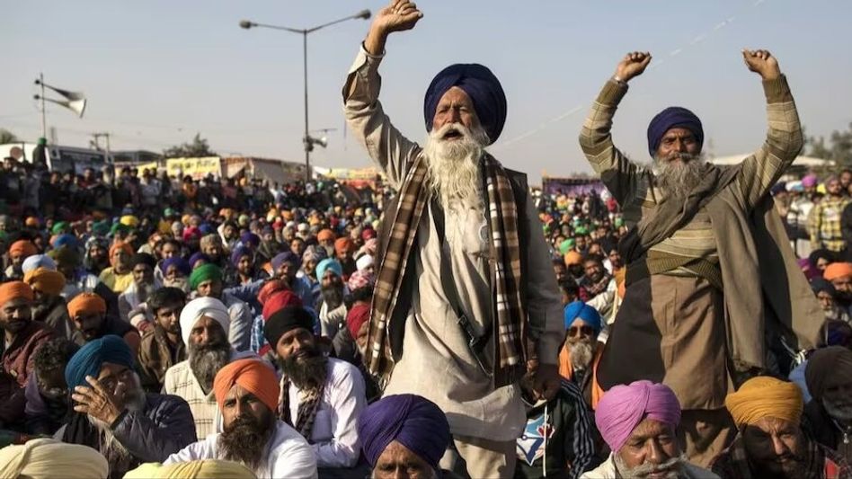 शंभू सीमेवर आंदोलन करणाऱ्या शेतकऱ्यांना दिलासा, उच्च न्यायालयाचे बॅरिकेड्स हटवण्याचे आदेश शंभू सीमेवर आंदोलन करणाऱ्या शेतकऱ्यांना दिलासा, उच्च न्यायालयाचे बॅरिकेड्स हटवण्याचे आदेश