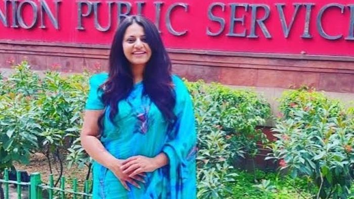 पूजा खेडकर बदलीनंतर चर्चेत आहे