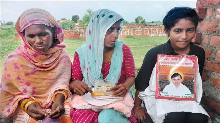 बाबा नारायण साकार यांचे भक्त