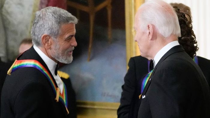 બિડેન ક્લુની