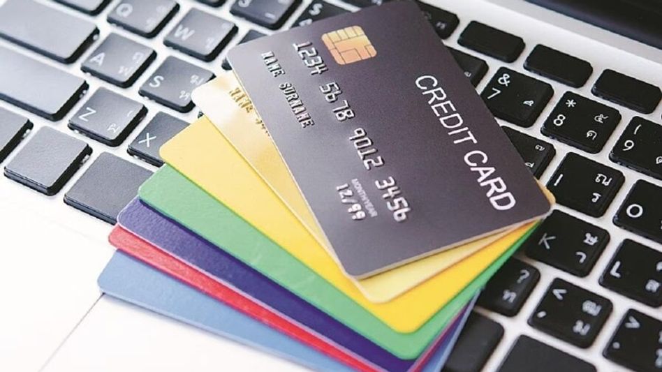 HDFC બેંકના ક્રેડિટ કાર્ડ પર આજથી વધુ ચાર્જ ચૂકવવો પડશે! HDFC બેંકના ક્રેડિટ કાર્ડ પર આજથી વધુ ચાર્જ ચૂકવવો પડશે!