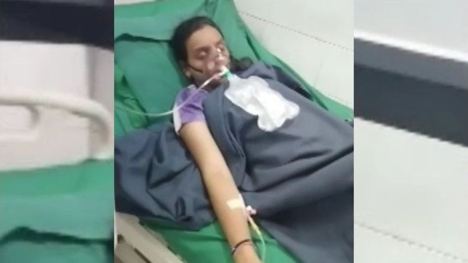 દિલ્હી: લાઇબ્રેરીમાં વિદ્યાર્થીને વીજ કરંટ લાગ્યો, હવે તેનું શરીર લકવાગ્રસ્ત છે દિલ્હી: લાઇબ્રેરીમાં વિદ્યાર્થીને વીજ કરંટ લાગ્યો, હવે તેનું શરીર લકવાગ્રસ્ત છે