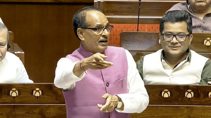 केंद्रीय कृषिमंत्री शिवराज सिंह यांनी काँग्रेसला कोंडीत पकडले