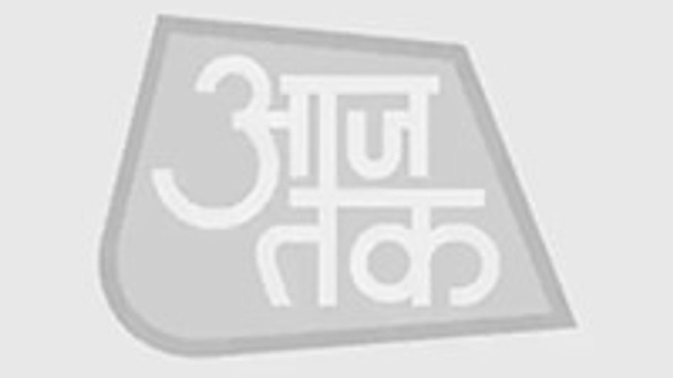 દિલ્હી: એન્કાઉન્ટર બાદ ઝડપાયેલા રોડ રેજના આરોપી માજિદે ફ્લાયઓવર પરથી ગોળી ચલાવી હતી. દિલ્હી: એન્કાઉન્ટર બાદ ઝડપાયેલા રોડ રેજના આરોપી માજિદે ફ્લાયઓવર પરથી ગોળી ચલાવી હતી.