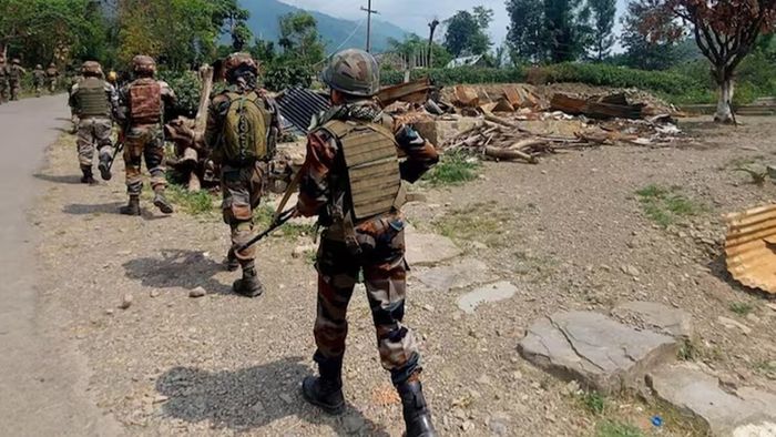 मणिपूरमध्ये दहशतवाद्यांनी बॉम्बस्फोट घडवून आणले