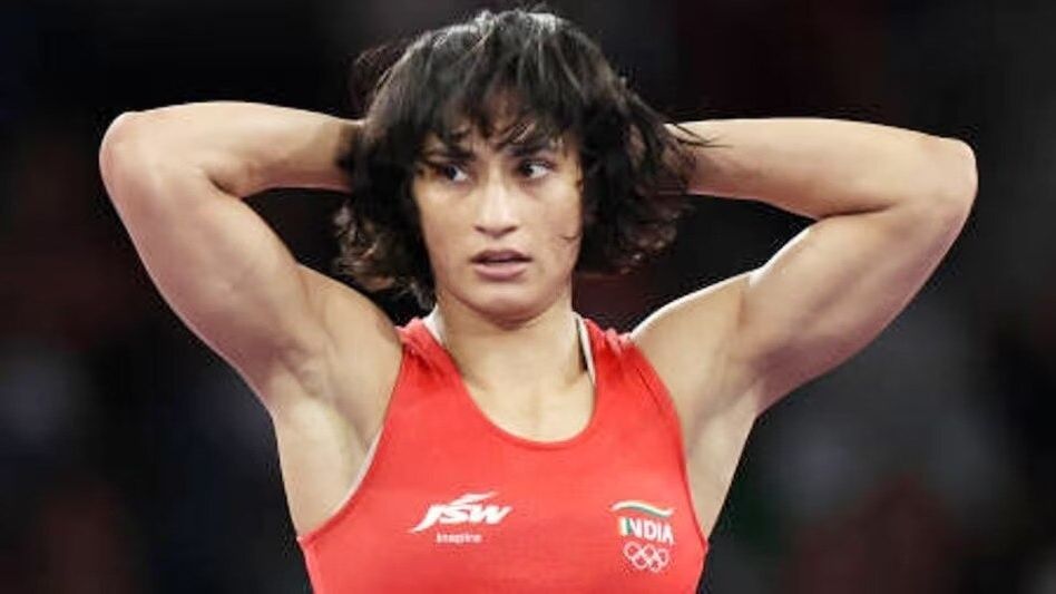 काँग्रेसमध्ये प्रवेश करण्यापूर्वी विनेश फोगट यांनी रेल्वेची नोकरी सोडली, राजीनामा पत्र पाठवून ही माहिती दिली काँग्रेसमध्ये प्रवेश करण्यापूर्वी विनेश फोगट यांनी रेल्वेची नोकरी सोडली, राजीनामा पत्र पाठवून ही माहिती दिली