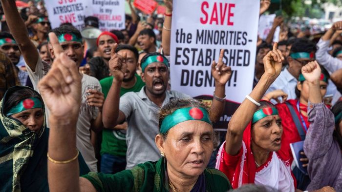 बांगलादेशात हिंदूंचा निषेध