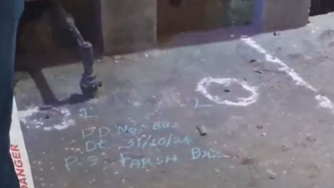 दिल्लीत दिवाळी साजरी करणाऱ्या कुटुंबावर गोळीबार, दोन ठार, एक मुलगाही जखमी दिल्लीत दिवाळी साजरी करणाऱ्या कुटुंबावर गोळीबार, दोन ठार, एक मुलगाही जखमी