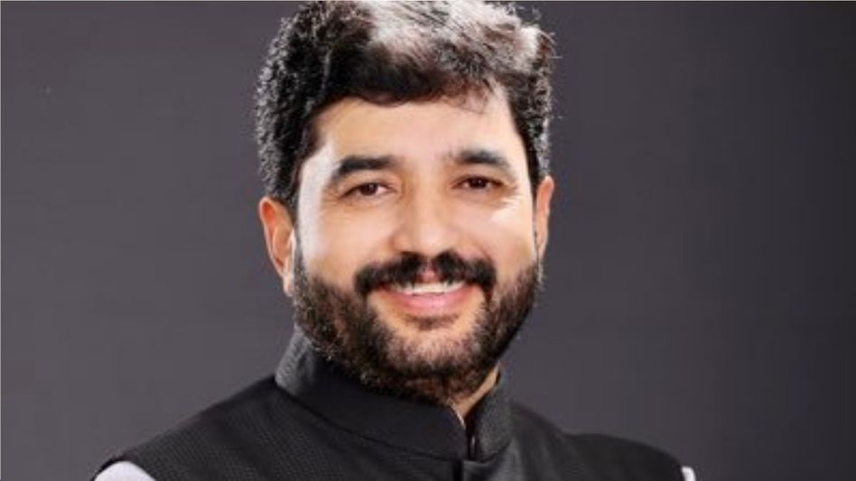 महाराष्ट्राच्या मुख्यमंत्रिपदाच्या शर्यतीत हे केंद्रीय मंत्री सामील झाले, या अटकळांवर स्वतः स्पष्टीकरण महाराष्ट्राच्या मुख्यमंत्रिपदाच्या शर्यतीत हे केंद्रीय मंत्री सामील झाले, या अटकळांवर स्वतः स्पष्टीकरण