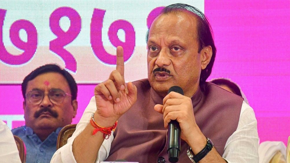 'महाराष्ट्रात भाजप मुख्यमंत्री, शिवसेना आणि राष्ट्रवादी उपमुख्यमंत्री होणार: अजित पवार 'महाराष्ट्रात भाजप मुख्यमंत्री, शिवसेना आणि राष्ट्रवादी उपमुख्यमंत्री होणार: अजित पवार