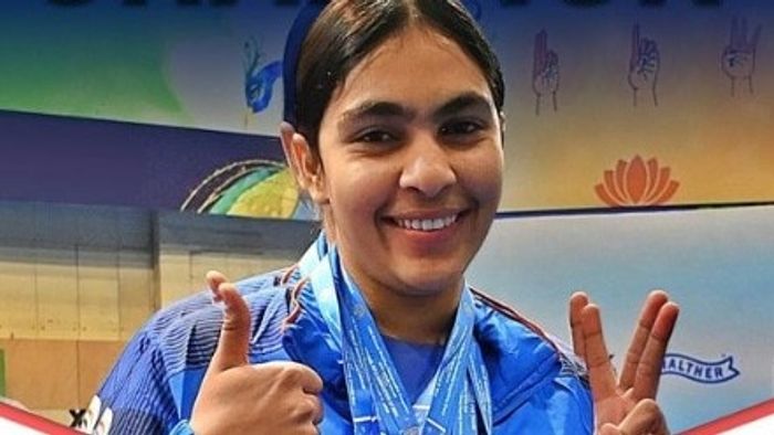 सुरुचीने सोने जिंकले.