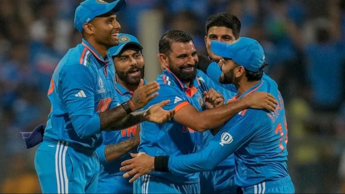 জাহির, কপিলদের পিছনে ফেলে রেকর্ড, বিশ্বকাপে ভারতীয় হিসেবে সবার আগে শামি