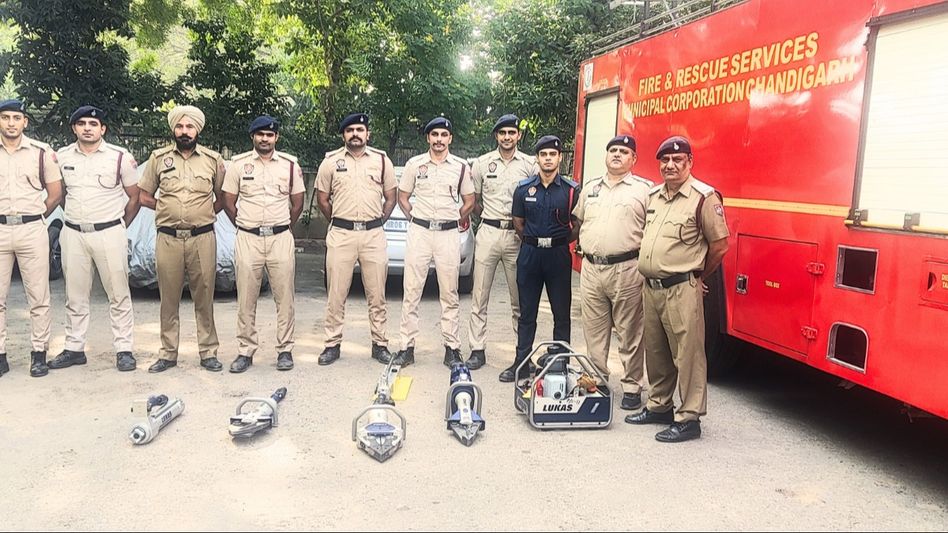 हाईटेक फोम फायर टेंडर हाईटेक फोम फायर टेंडर