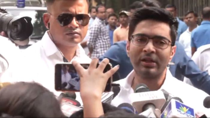 অভিষেক বন্দ্যোপাধ্যায়/ Abhishek Banerjee