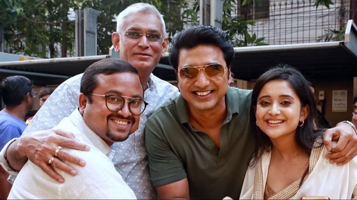 অভিজিৎ সেন, অতনু রায়চৌধুরী, দেব সৌমিতৃষা কুণ্ডু (ছবি: ফেসবুক)