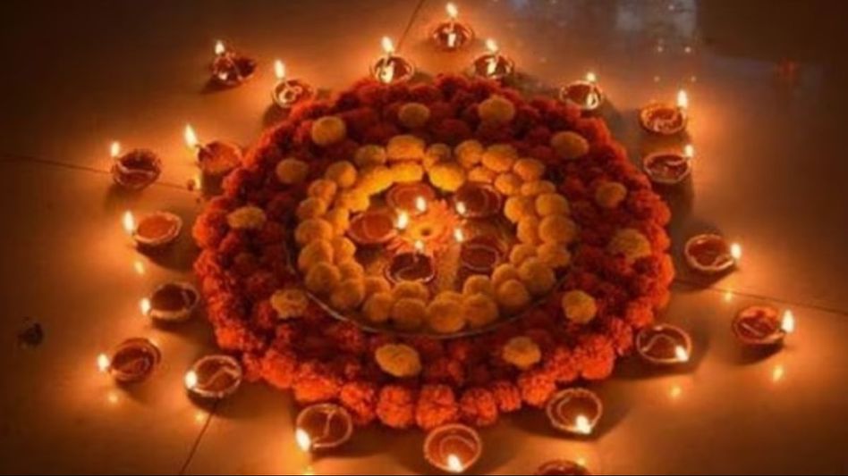 महाराष्ट्र के चिनचनी गांव में बिना पटाखों के दिवाली मनाई गई महाराष्ट्र के चिनचनी गांव में बिना पटाखों के दिवाली मनाई गई