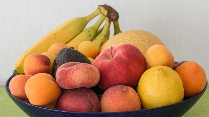 এই ফলগুলি ফ্রিজে রাখা বিষের সমান, আজই বন্ধ করুন