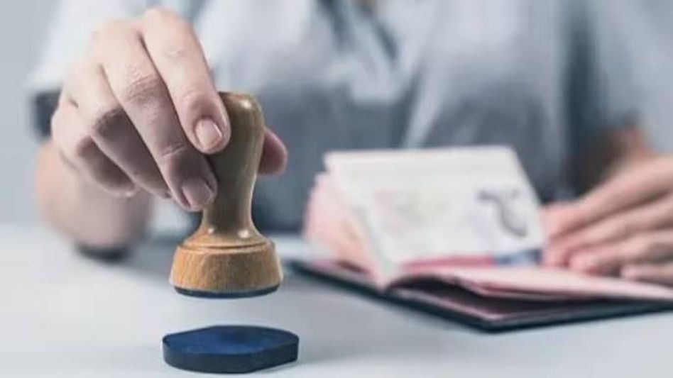 India resumes e-visa services for Canadians after 2 months: Sources India resumes e-visa services for Canadians after 2 months: Sources