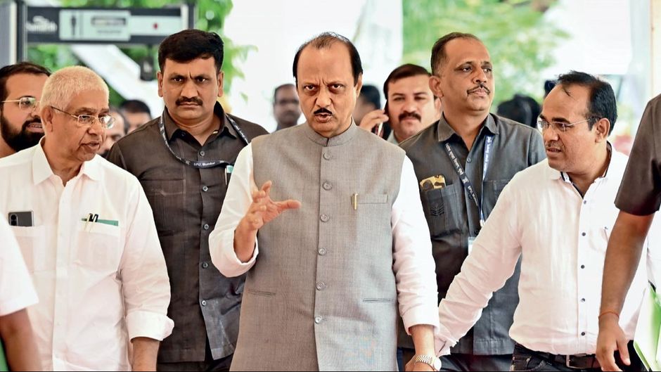 जुलाई में विधानसभा के मॉनसून सत्र के दौरान अजीत पवार