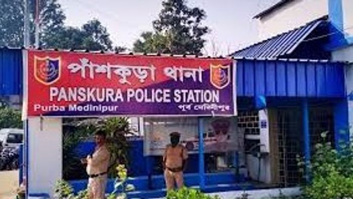 জেল হেফাজতে গেলেন খোদ পুলিশ আধিকারিক