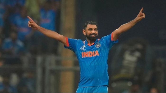 নৈনিতালে খাদে পড়ল গাড়ি, চালককে বাঁচালেন মহম্মদ শামি; ভিডিও ভাইরাল