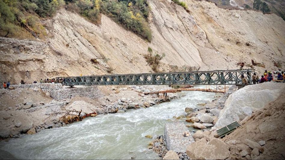 Sikkim: Indian Army and BRO join hands to complete vital Zeema Bailey bridge, restores connectivity to Lachen Sikkim: Indian Army and BRO join hands to complete vital Zeema Bailey bridge, restores connectivity to Lachen