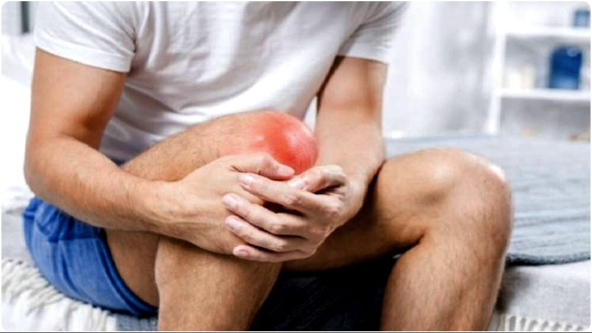 কিছু ঘরোয়া উপায় অবলম্বন করে শীতে জয়েন্টের ব্যথা থেকে মুক্তি পেতে পারেন।