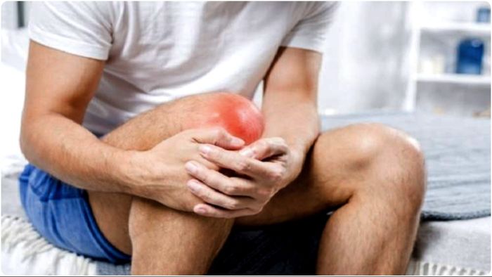 কিছু ঘরোয়া উপায় অবলম্বন করে শীতে জয়েন্টের ব্যথা থেকে মুক্তি পেতে পারেন।