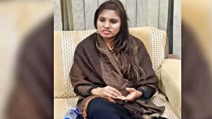 राजस्थान से पाकिस्तान पहुंची अंजू करीब 6 महीने बाद भारत वापस आ गई है राजस्थान से पाकिस्तान पहुंची अंजू करीब 6 महीने बाद भारत वापस आ गई है