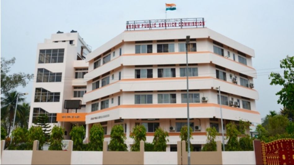 Assam police arrest assistant employment officer in connection to APSC cash-for-job scam Assam police arrest assistant employment officer in connection to APSC cash-for-job scam