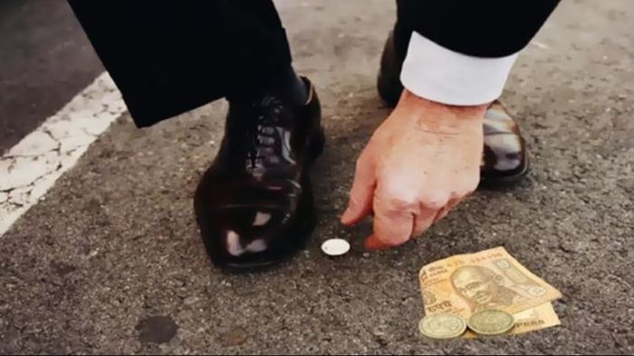 কুড়িয়ে পাওয়া টাকা এভাবে কাজে লাগান, ভাগ্য বদলে যাবে